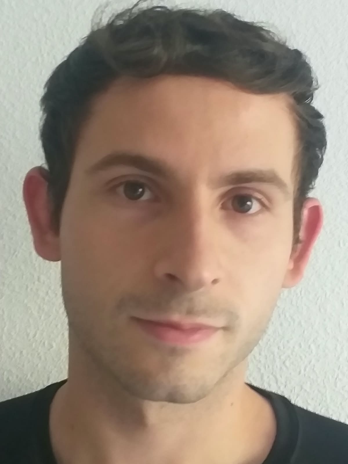 Adrián Bravo Serrano